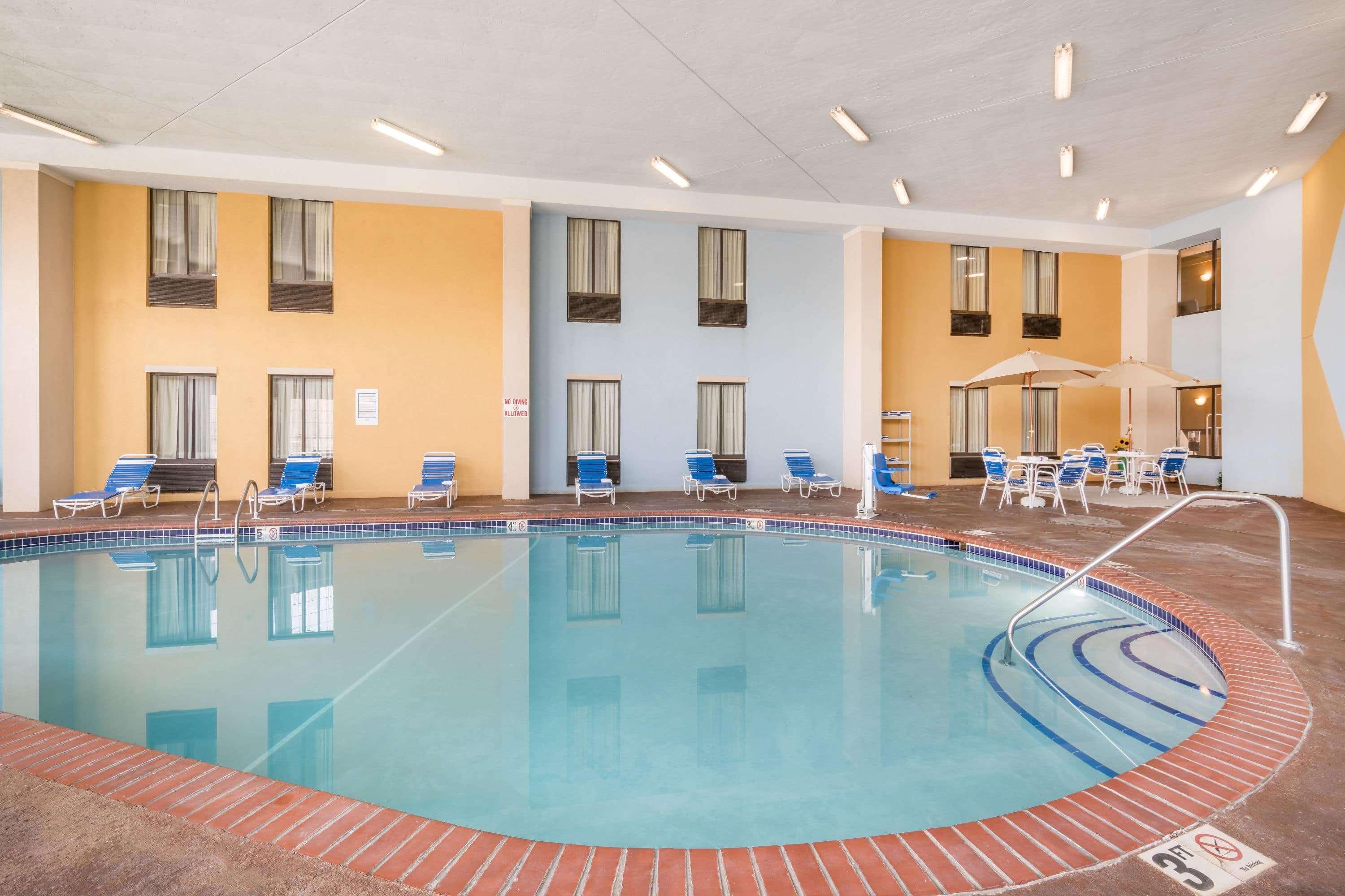 Americinn By Wyndham Johnston Des Moines Urbandale Eksteriør bilde