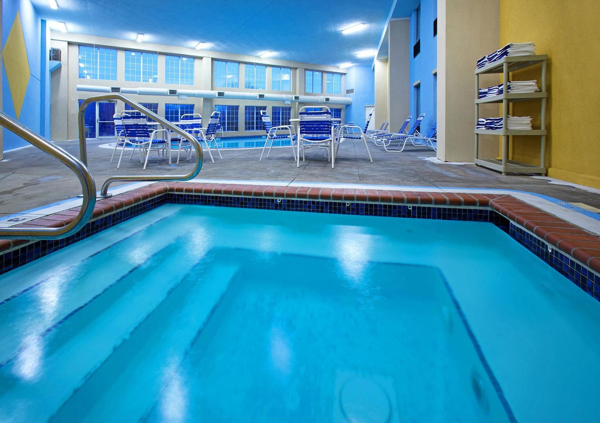 Americinn By Wyndham Johnston Des Moines Urbandale Eksteriør bilde